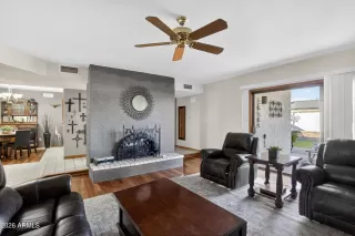 Photo #6: 6976814 Listing