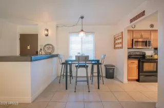 Photo #4: 6976818 Listing