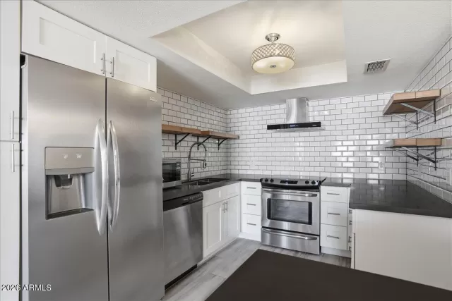 MLS: 6976820 Condo For Sale