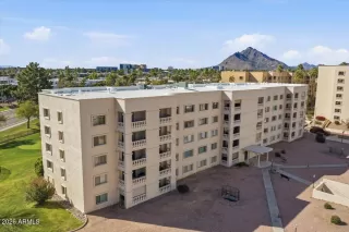 Photo #4: 6976820 Listing