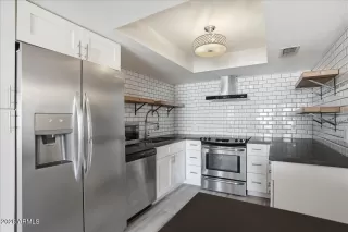 Photo #6: 6976820 Listing