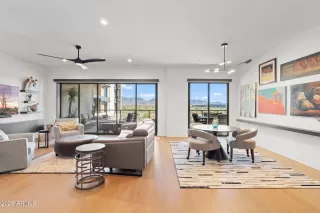 Photo #2: 6976822 Listing 