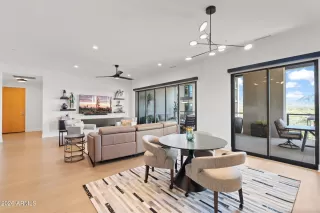 Photo #5: 6976822 Listing 