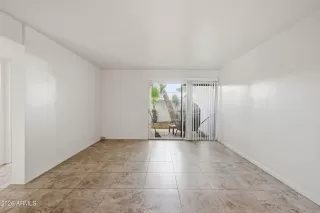 Photo #2: 6976885 Listing