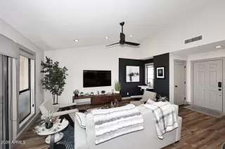 Photo #3: 6976897 Listing 