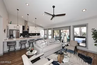 Photo #4: 6976897 Listing 