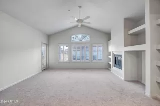 Photo #5: 6976941 Listing 