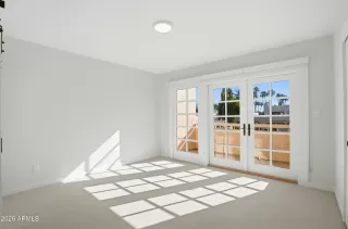 Photo #6: 6977017 Listing 