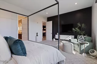 Photo #6: 6977158 Listing 