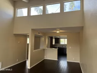 Photo #6: 6977174 Listing