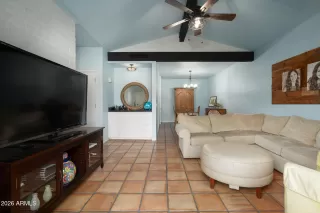 Photo #4: 6977177 Listing