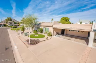 Photo #5: 6977181 Listing