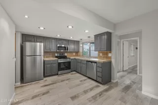 Photo #6: 6977211 Listing 