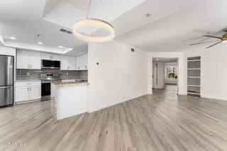 Photo #3: 6977270 Listing 