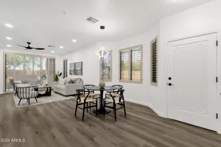 Photo #6: 6977430 Listing