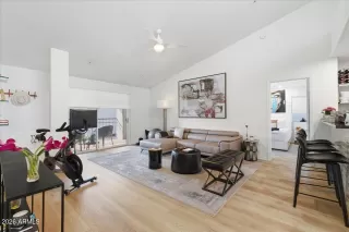 Photo #2: 6977503 Listing