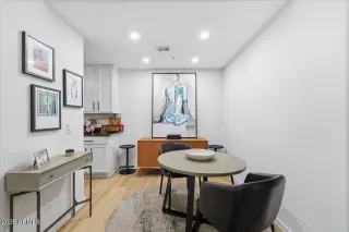 Photo #3: 6977503 Listing