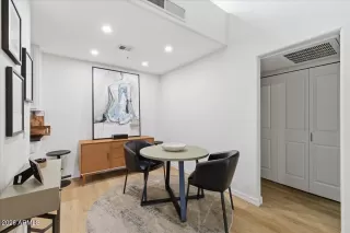 Photo #4: 6977503 Listing