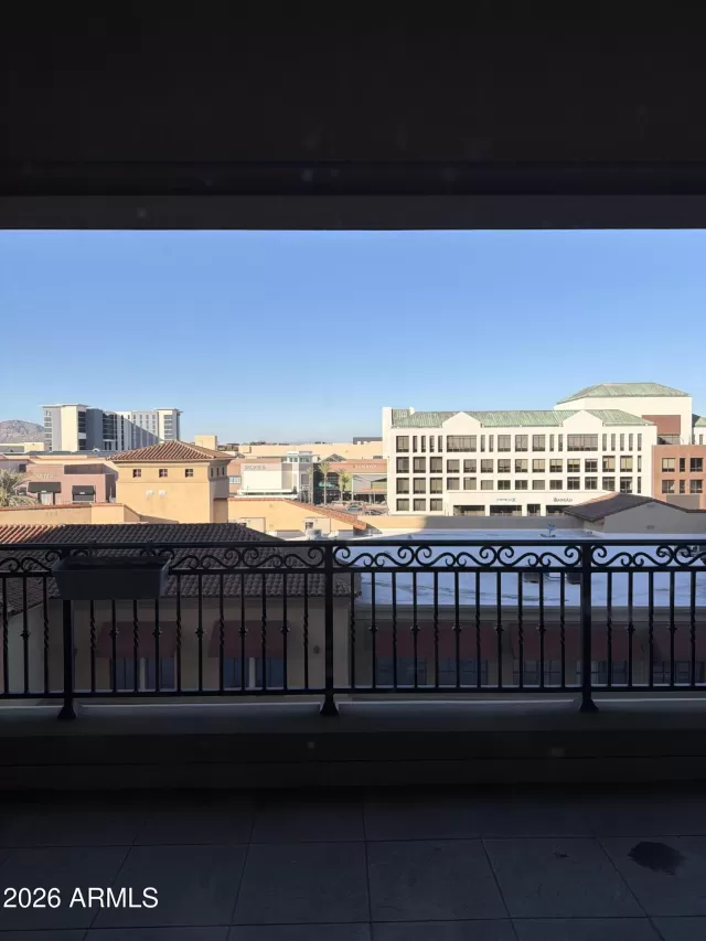 MLS: 6977543 Condo For Sale