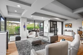 Photo #1: 6977568 Listing 