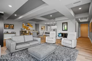 Photo #6: 6977568 Listing 