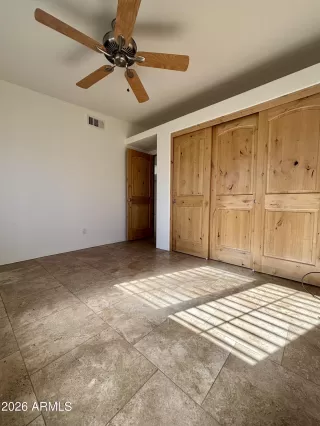 Photo #6: 6977874 Listing