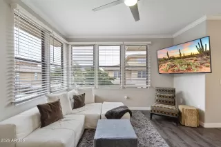 Photo #3: 6977889 Listing