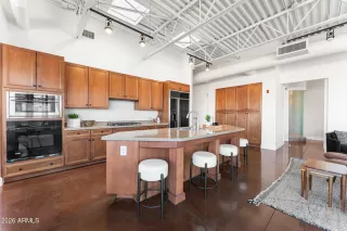 Photo #5: 6977895 Listing 