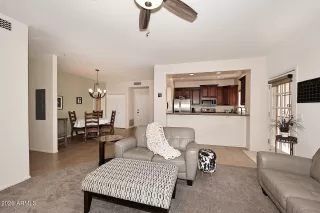 Photo #6: 6977898 Listing 