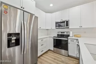 Photo #6: 6977901 Listing