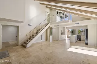 Photo #5: 6977916 Listing