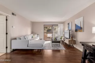 Photo #3: 6978283 Listing 