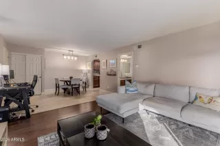 Photo #5: 6978283 Listing 