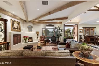 Photo #3: 6978306 Listing