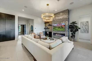 Photo #6: 6978484 Listing 