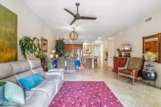 Photo #6: 6978618 Listing