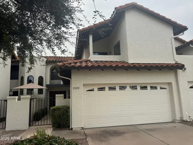 MLS: 6978671 Condo For Sale