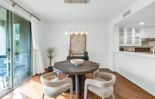 Photo #5: 6978674 Listing 