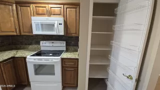 Photo #5: 6978828 Listing 