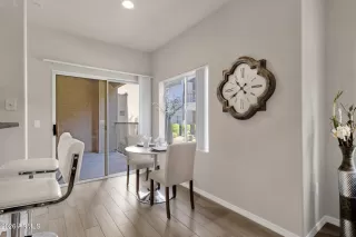 Photo #5: 6978985 Listing 