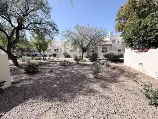 Photo #5: 6979247 Listing