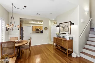 Photo #6: 6979247 Listing