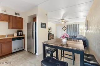 Photo #5: 6979347 Listing 