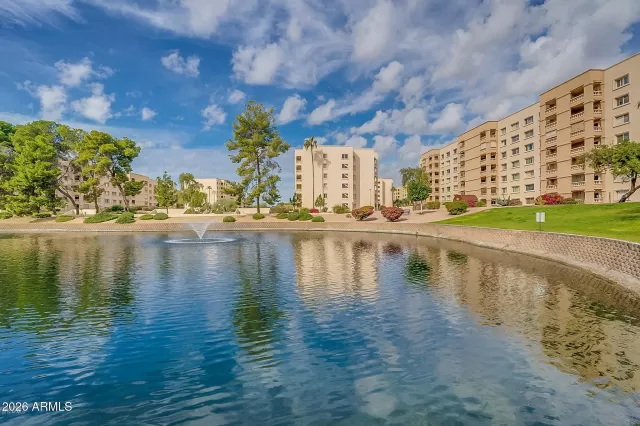 MLS: 6979402 Condo For Sale