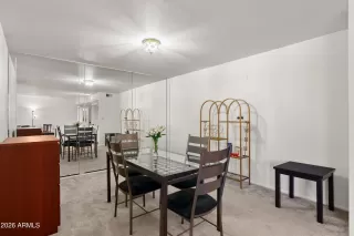 Photo #5: 6979402 Listing