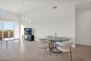 Photo #3: 6979459 Listing 