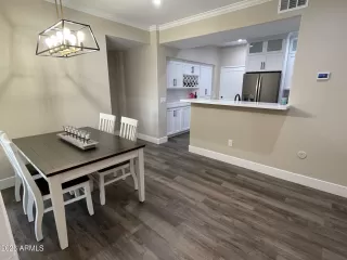 Photo #6: 6979590 Listing 