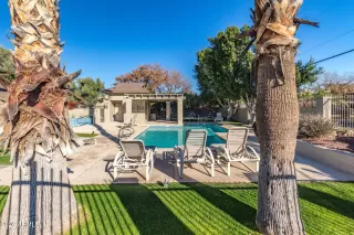 Photo #3: 6979619 Listing 