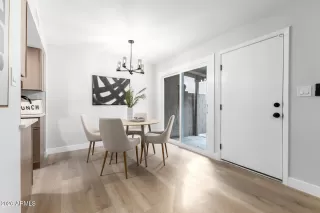 Photo #6: 6979619 Listing 