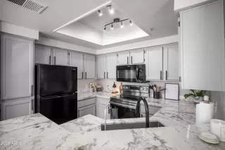 Photo #5: 6979780 Listing 